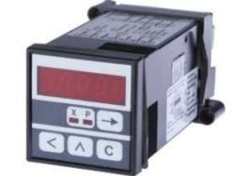 CM034440 DIGITAL TIMER PNP NPN USED