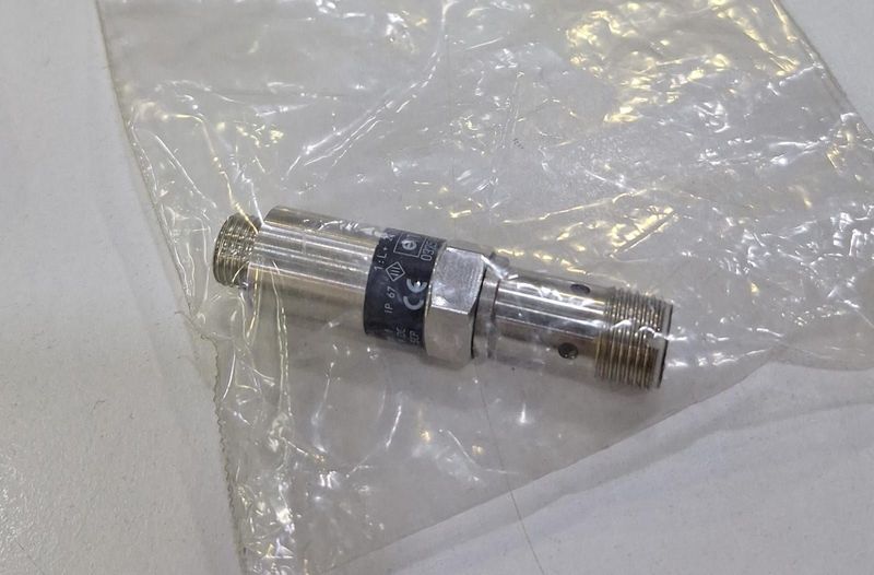 BES162 INDUCTIVE 12 mm PNP NC