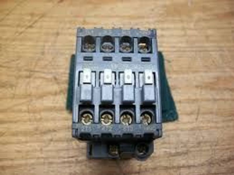 BC9-30-10 CONTACTOR 24V DC