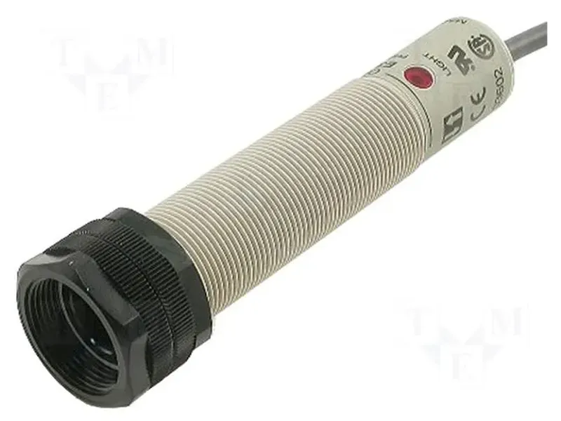 E3F2-DS1021-N PHOTO SENSOR/OMRON 24-220V/ 18MM/ 10CM