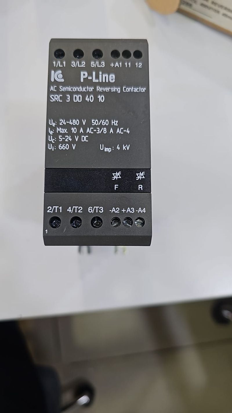 SRC3DD4010 S.S.R 10A 3PH 400V